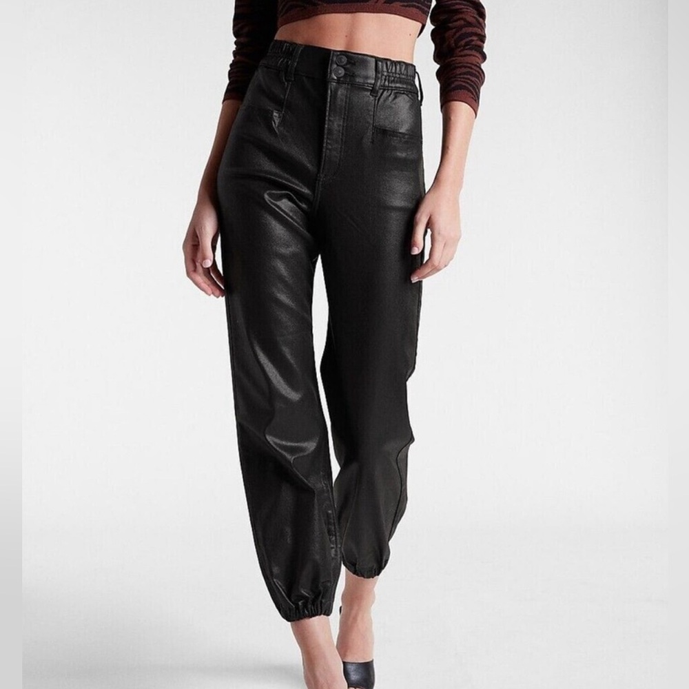 NWOT Express Super High Waisted Black Coated Jogger Jeans Size 2 NWOT